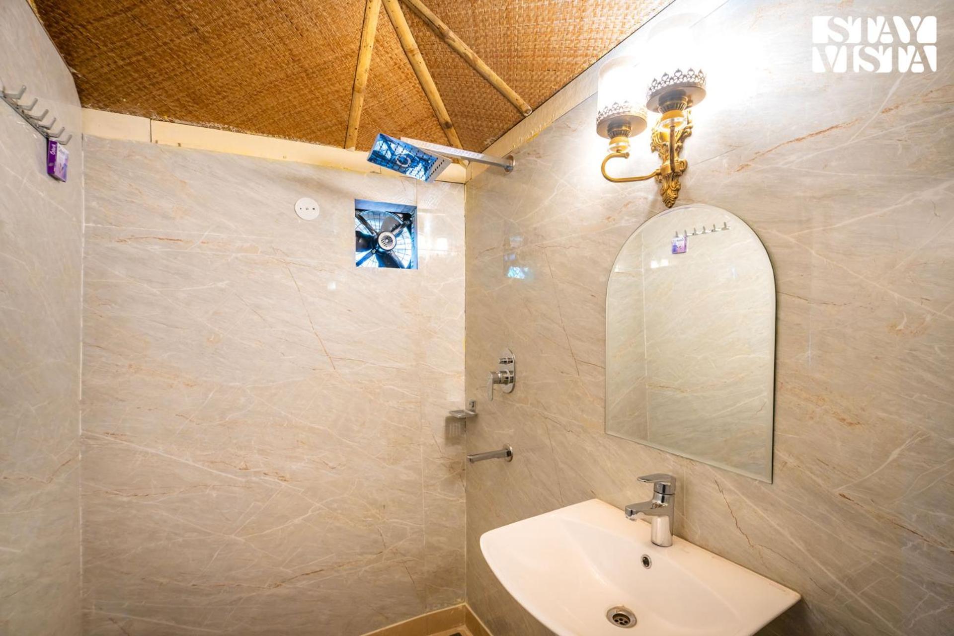 Stayvista At Maple Farms With Pool, Bbq & Bonfire Sohna Exteriér fotografie