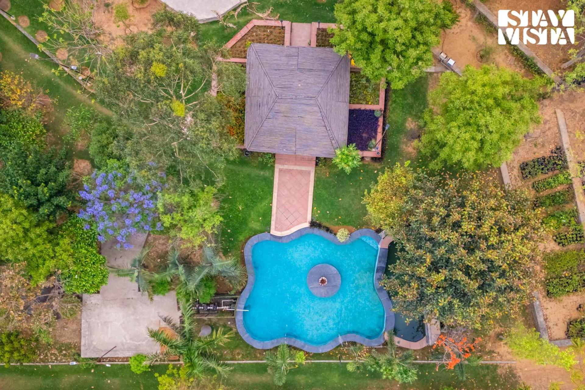 Stayvista At Maple Farms With Pool, Bbq & Bonfire Sohna Exteriér fotografie